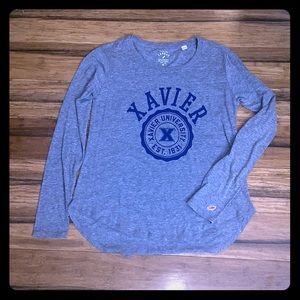 NWOT Xavier University tee